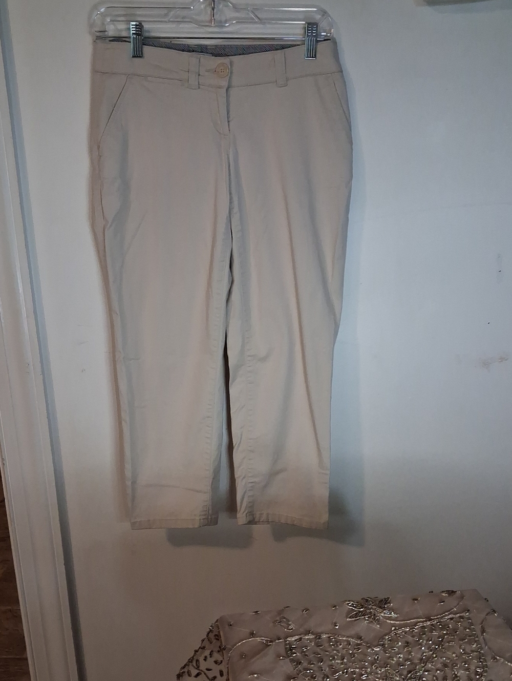 crown & ivy Light Beige Crop Capris - Classic Straight Leg